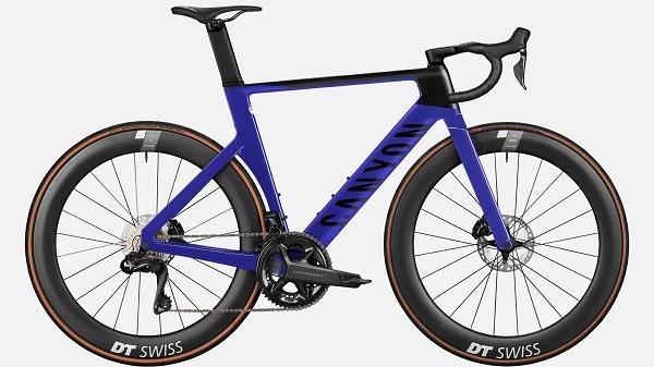 Canyon Aeroad CF SLX 8 Disc Di2 Mountain Bikes compress