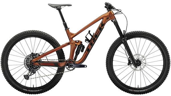 Trek Slash 8 Mountain Bike 1 compress